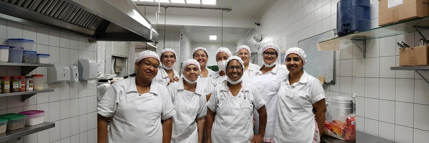 Soluções completas em terceirização <b>gastronômica</b>